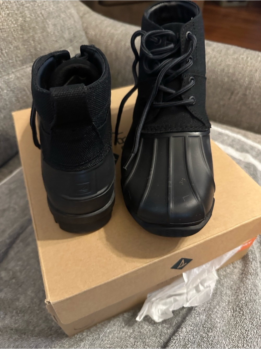 Water proof Sperry boots smoke free home NIB